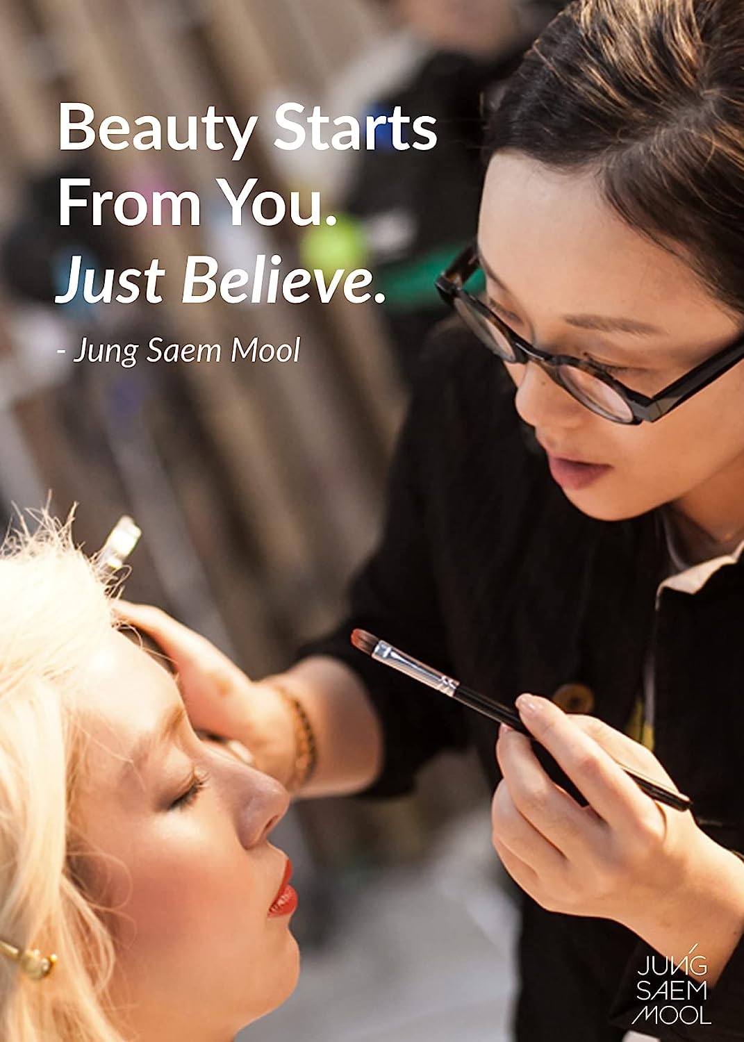 JUNG SAEM MOOL Essential Skin Nuder Longwear Cushion 0.98 Fl Oz (Medium Deep), Refill Included, 24H lasting Cushion Foundation with High Coverage, Semi-Matte Natural Finish, Korean Foundation Makeup