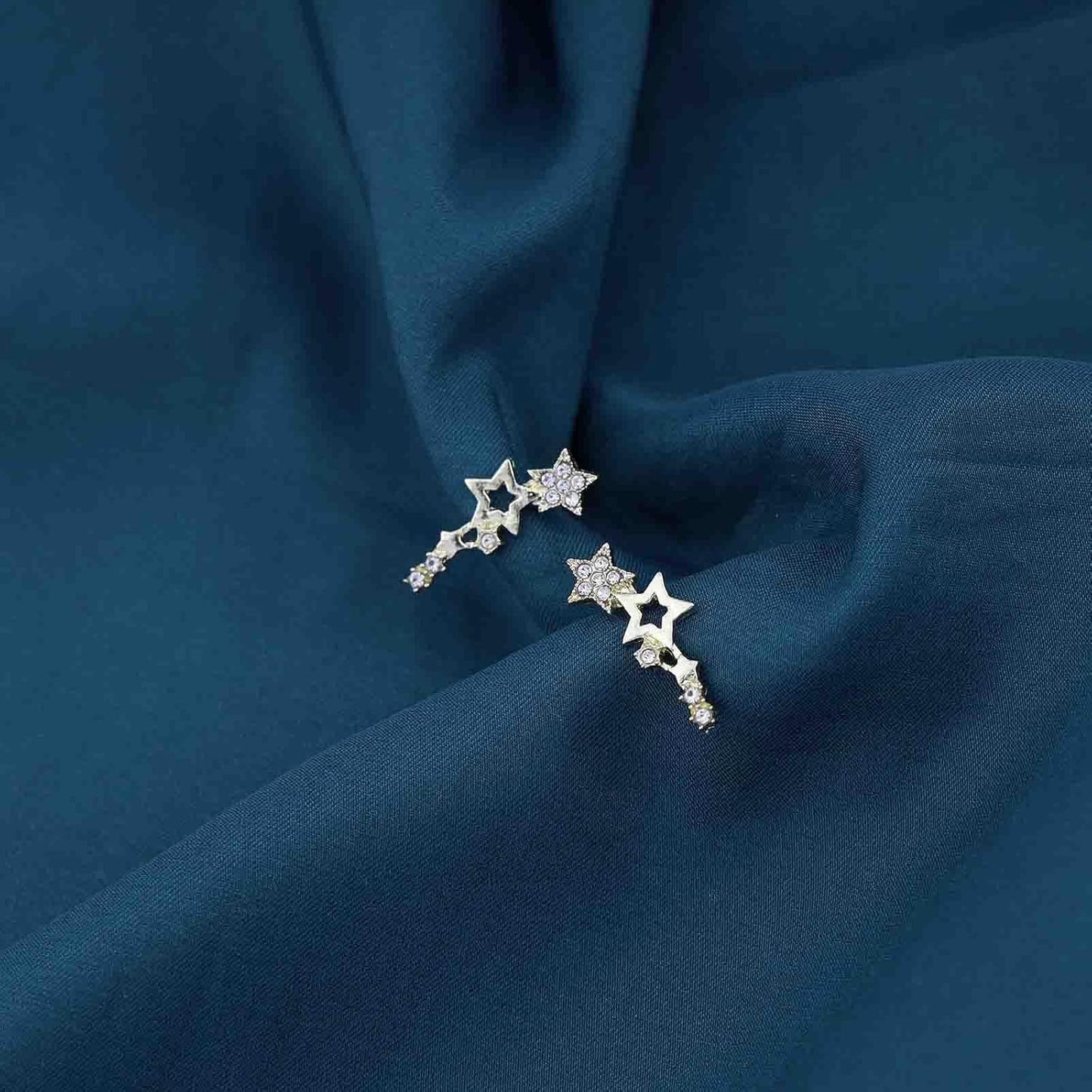 Boho Cz Star Ear Crawler Earrings Crystal Star Climber Earrings Gold Star Stud Earrings Vintage Cluster Star Earrings Jewelry for Women