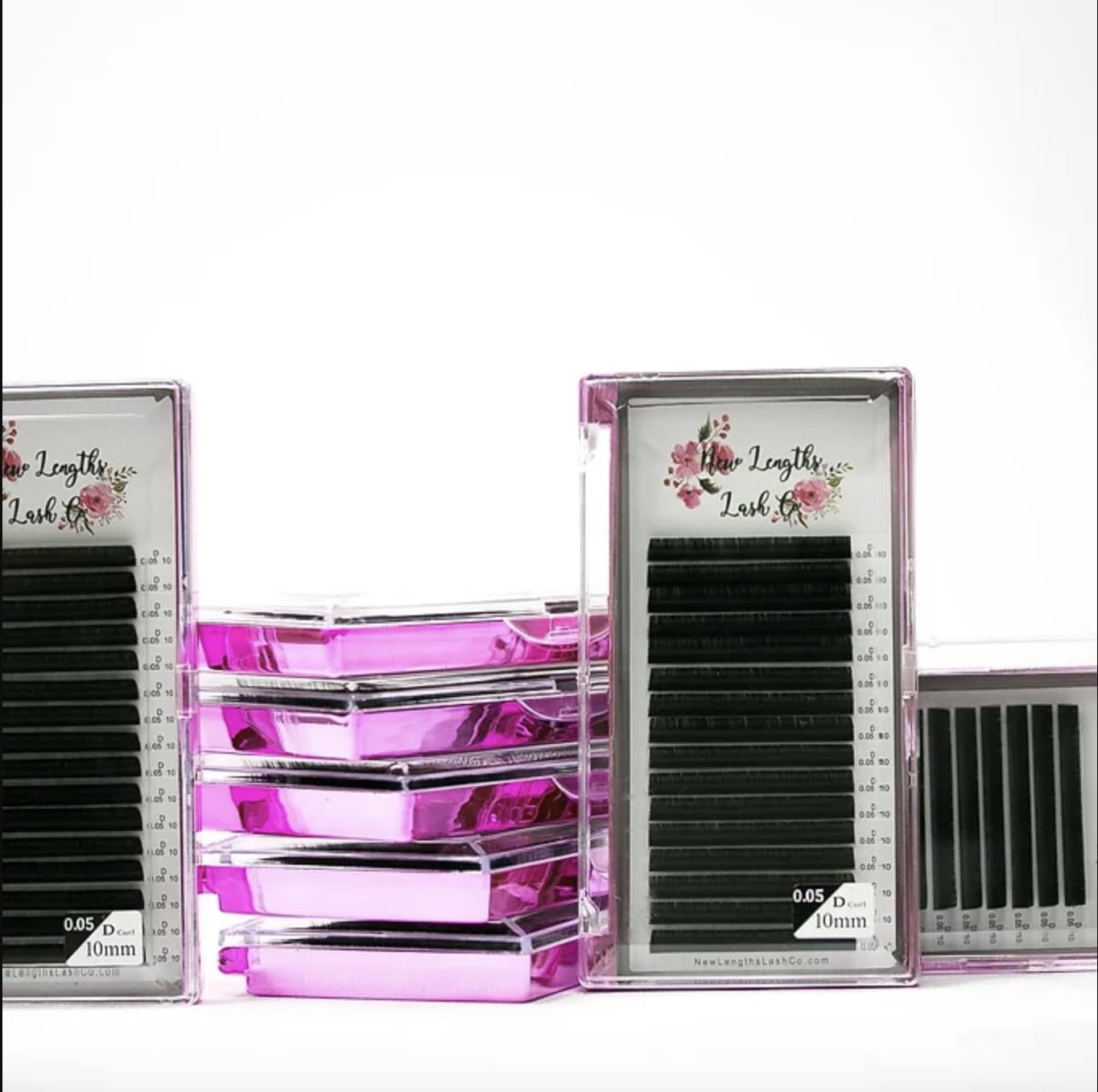 Single Lengths Tays - D Curl, Ultra Black, 16 Rows, Professional Use, Classic and Volume Eyelash Extensions (15mm / 0.03mm)