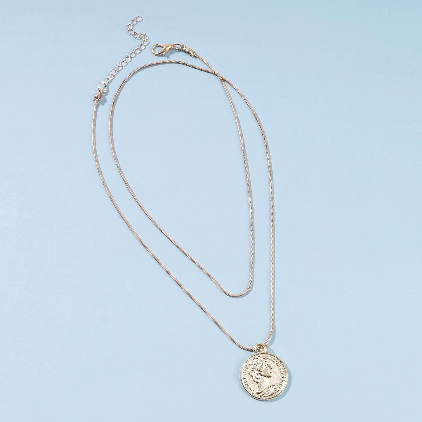 Boho Layered Coin Necklace Choker Gold Medallion Pendant Necklace Round Disc Necklace Vintage Snake Chain Necklace Jewelry for Women