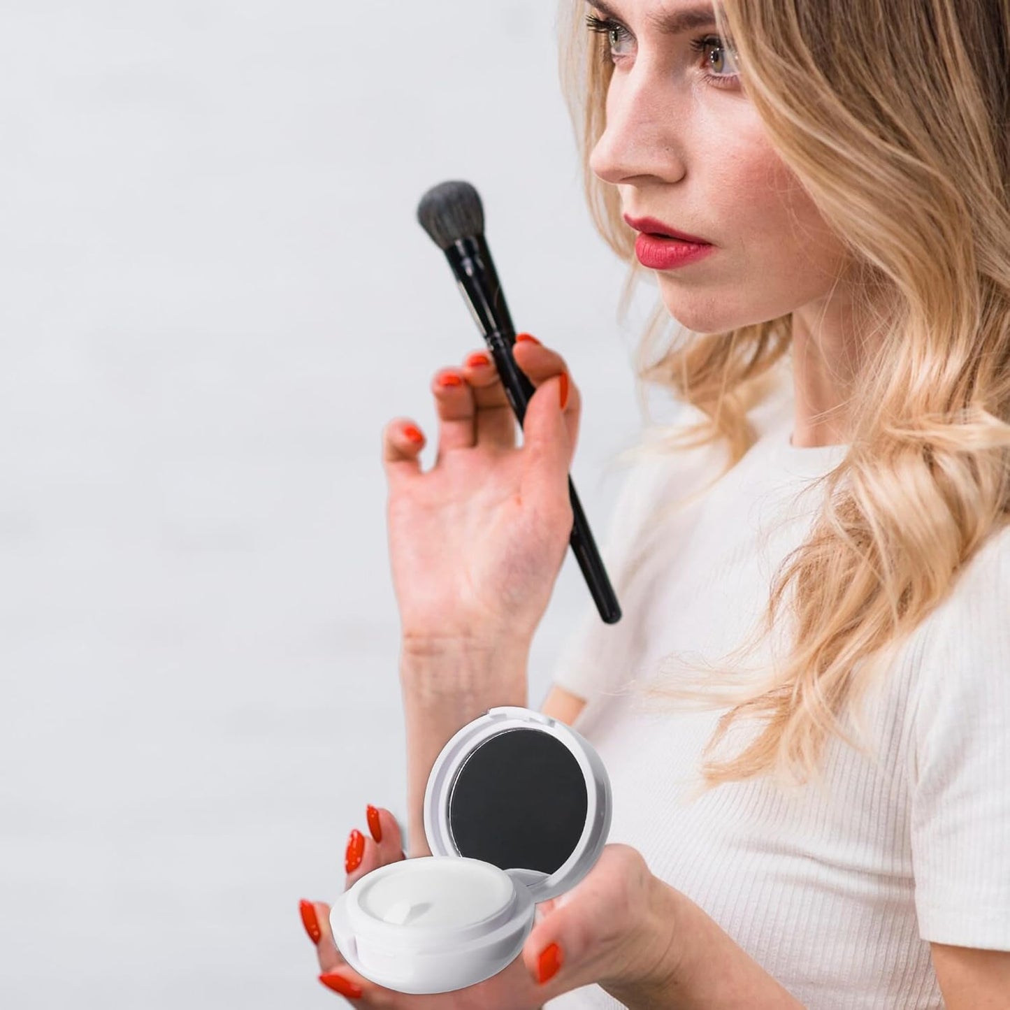 2 Pack Lip Balm Containers,Plastic Portable Empty Lip Balm Container with Mirror and Silicone Lip,Empty Lipstick Dispenser Box for Travel,Home